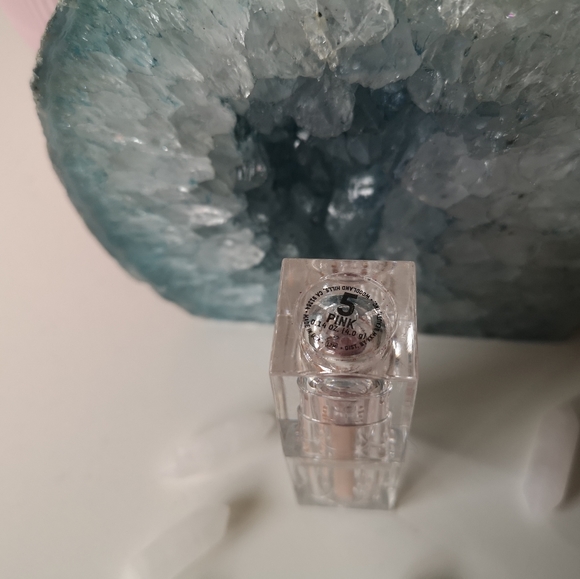 KKW BEAUTY | Pink 5 - Warm Mauve crème lipstick - Picture 3 of 4